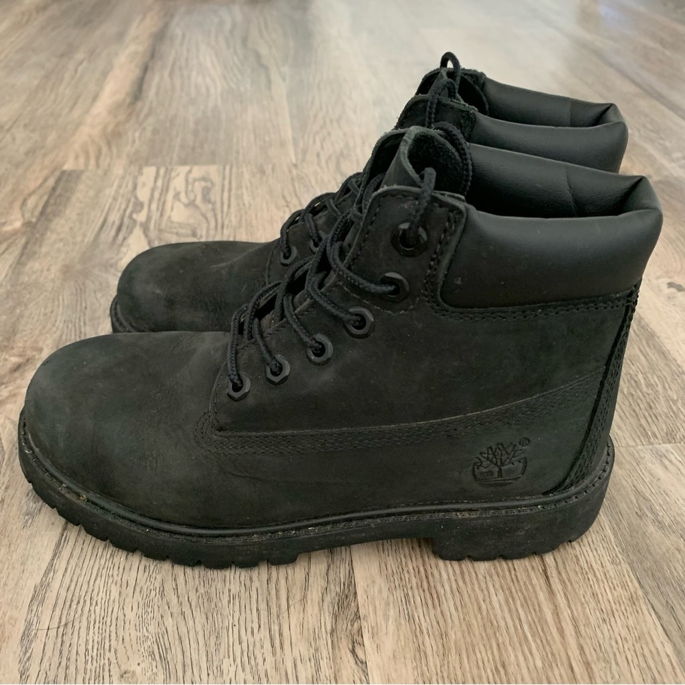 Timberland Black Leather Boots Boys 2 Unisex shoe fall winter